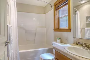 2130 N 113th St, Seattle, WA 98133 - Photo 20