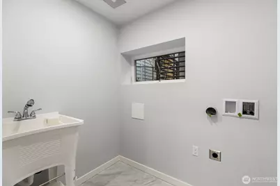 4559 34th Avenue S, Seattle, WA 98118 - Photo 32