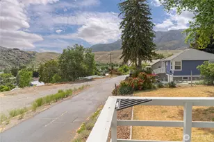 462 Beach St, Pateros, WA 98846 - Photo 12