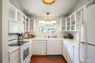 8521 S 259th St, Kent, WA 98030 - Photo 8