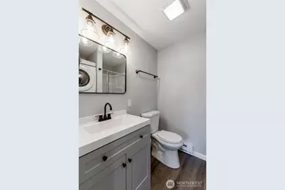 1102 N Sheridan Avenue, Tacoma, WA 98403 - Photo 12