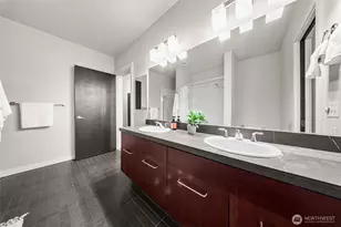 655 Crockett St, Seattle, WA 98109 - Photo 14