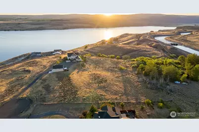 21190 NE Division.4 Road, Soap Lake, WA 98851 - Photo 10