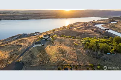 21190 NE Division.4 Road, Soap Lake, WA 98851 - Photo 14