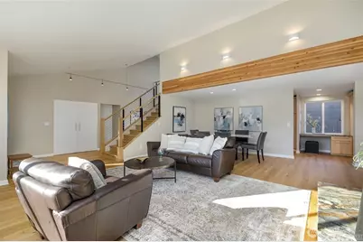 6001 60th Avenue NE, Seattle, WA 98115 - Photo 8