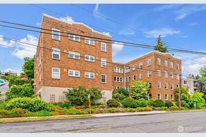 220 W Olympic Place #107, Seattle, WA 98119 - Photo 24