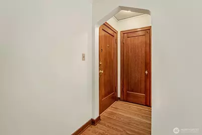 220 W Olympic Place #107, Seattle, WA 98119 - Photo 2