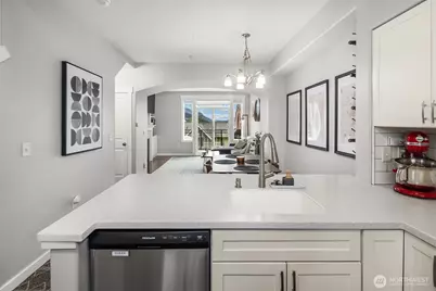 23300 SE Black Nugget Road #M2, Issaquah, WA 98029 - Photo 10