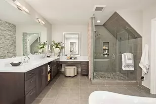 2400 100th Ave NE, Bellevue, WA 98004 - Photo 16