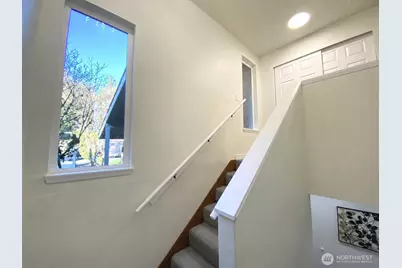 9302 Redmond Woodinville Rd NE #206, Redmond, WA 98052 - Photo 12