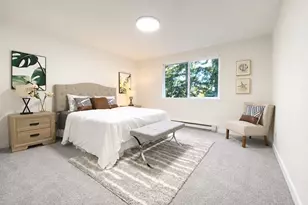 9302 Redmond Woodinville Rd NE, Redmond, WA 98052 - Photo 1