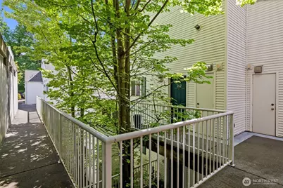 3970 129th Place SE #A202, Bellevue, WA 98006 - Photo 16
