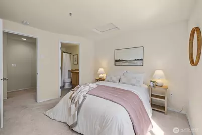 3970 129th Place SE #A202, Bellevue, WA 98006 - Photo 14