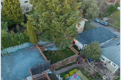 1927 42nd Avenue SW, Seattle, WA 98116 - Photo 34