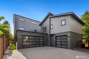 3250 29th Ave W, Seattle, WA 98199 - Photo 30
