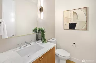 3250 29th Ave W, Seattle, WA 98199 - Photo 22