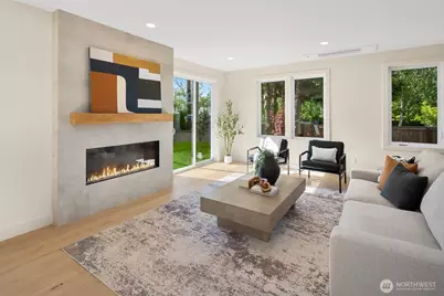 3250 29th Avenue W, Seattle, WA 98199 - Photo 2