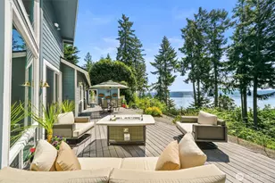 10823 Seaview Dr, Anderson Island, WA 98303 - Photo 36