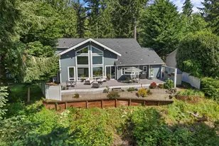 10823 Seaview Dr, Anderson Island, WA 98303 - Photo 38