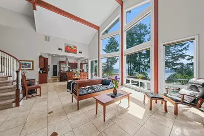 10823 Seaview Drive, Anderson Island, WA 98303 - Photo 14