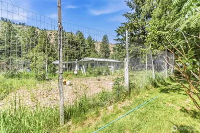 9818 Entiat River Road, Entiat, WA 98822 - Photo 24