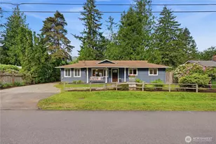 617 Pickett Ave NE, North Bend, WA 98045 - Photo 1
