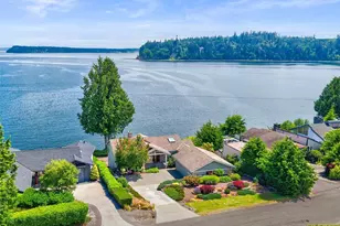 211 Montgomery Ln, Port Ludlow, WA 98365 - Photo 2