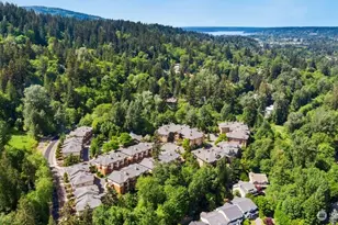 1058 Cabin Creek Ln SW, Issaquah, WA 98027 - Photo 32