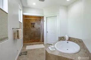 4114 Ellisport Pl, Anacortes, WA 98221 - Photo 28