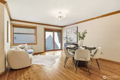10327 NE 19th Place, Bellevue, WA 98004 - Photo 12