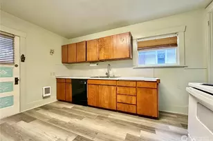 114 Wells Ave S, Renton, WA 98057 - Photo 4