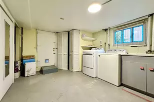 114 Wells Ave S, Renton, WA 98057 - Photo 10