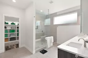 2627 SW 100th St, Seattle, WA 98146 - Photo 18