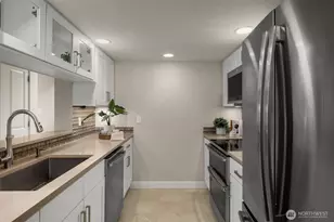 145 105th Ave SE, Bellevue, WA 98004 - Photo 12