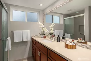 145 105th Ave SE, Bellevue, WA 98004 - Photo 16