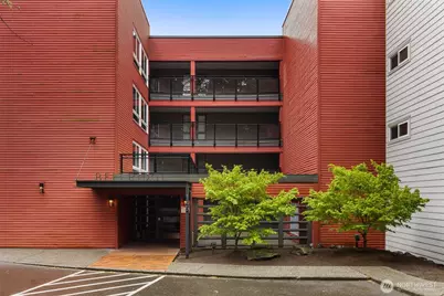 145 105th Avenue SE #25, Bellevue, WA 98004 - Photo 2