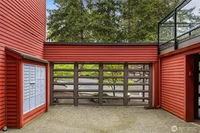 145 105th Avenue SE #25, Bellevue, WA 98004 - Photo 26