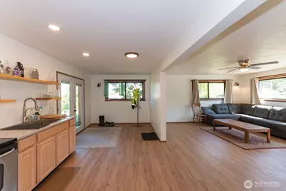 63 E Arnette Road, Port Angeles, WA 98362 - Photo 18