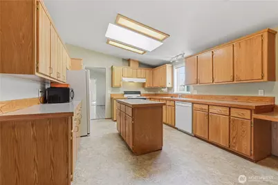 1808 Heritage Drive, Wenatchee, WA 98801 - Photo 6