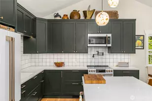 14268 N Madison Ave NE, Bainbridge Island, WA 98110 - Photo 8