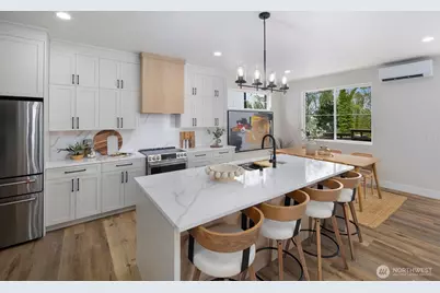 9416 Olson Place SW, Seattle, WA 98106 - Photo 12