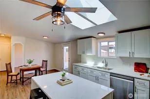 1115 Todd Pl, Burlington, WA 98233 - Photo 8