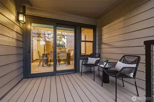 10327 NE 19th Pl, Bellevue, WA 98004 - Photo 8