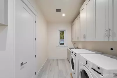 1322 165th Avenue NE, Bellevue, WA 98008 - Photo 16