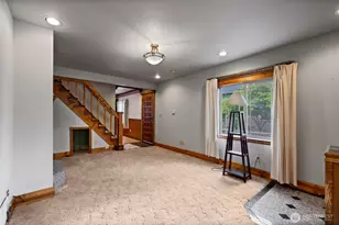 401 7th St NW, Puyallup, WA 98371 - Photo 6