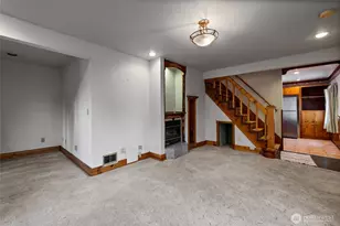 401 7th St NW, Puyallup, WA 98371 - Photo 4