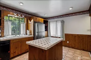 401 7th St NW, Puyallup, WA 98371 - Photo 10