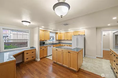 4059 Tacoma Avenue S, Tacoma, WA 98418 - Photo 10