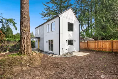 1404 N 136th Street, Seattle, WA 98125 - Photo 12