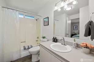 936 210th Ave NE, Sammamish, WA 98074 - Photo 18
